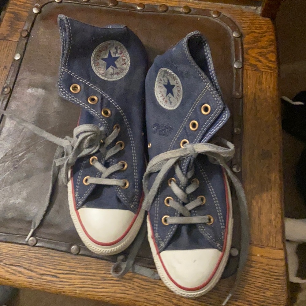 Converse all star high tops … slightly worn. Denim look! Super cute and unique.